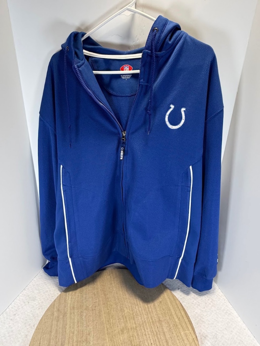 Indianapolis Colts NFL VF Imagewear Men’s Large Full Zip Hooded Jacket Blue